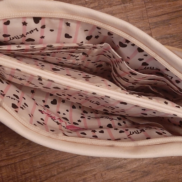 Peek A Boo Luv Betsey WristletPeek A Boo Luv Betsey Wristlet - Picture 4 of 4